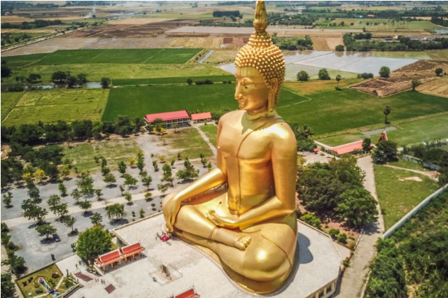 top 10 Tallest Statues in the World Great Buddha of Thailand (302 feet)