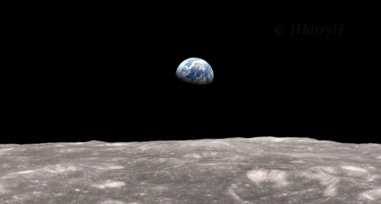 Top 10 Most Influential Photos Of All Time Earthrise, William Anders, NASA, 1968