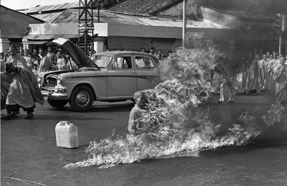 Top 10 Most Influential Photos Of All Time The Burning Monk, Malcolm Browne, 1963